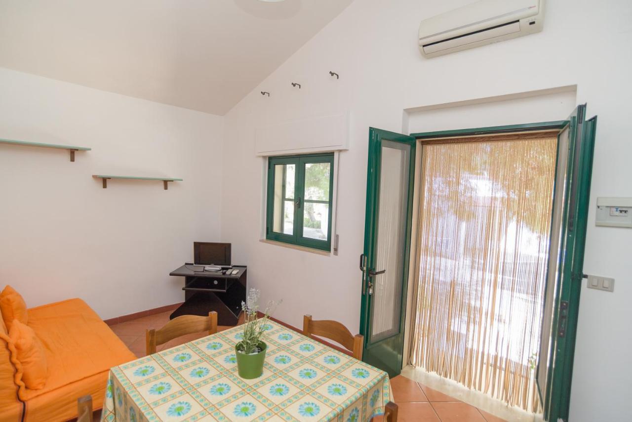 Case Vacanze Uliveto Mattinata Bagian luar foto